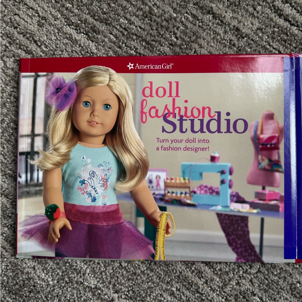 American Girl Doll Fashion Studio Book + Supplies - Picture 2 of 4